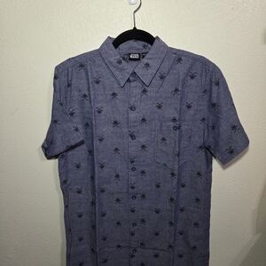 Star Wars Men's Short Sleeve Button-Up Shirt in Blue